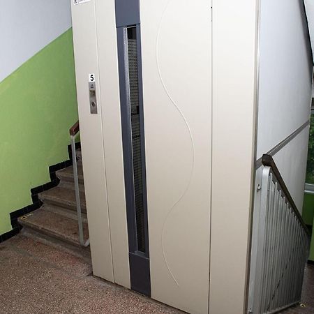 Lovely One Bedroom Apartment Nové Zámky Exterior foto